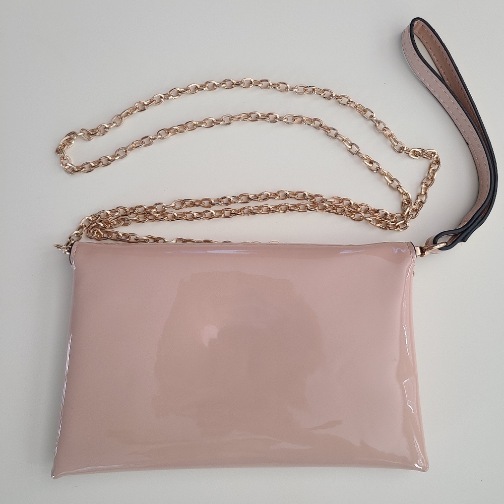 Urban Expressions Wristlet With Chainlink Shoulder Strap - Picture 2 of 8